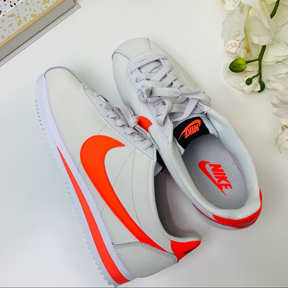 Nike Classic Cortez Leather - Picture 7 of 8